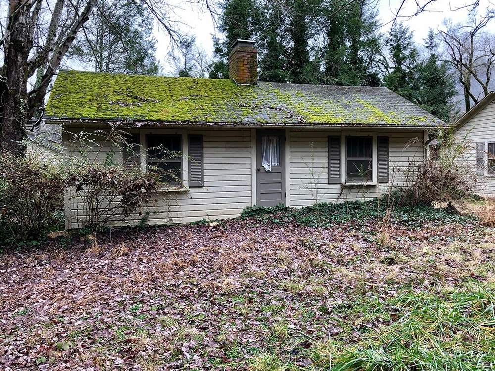 Charming home with well-maintained roof