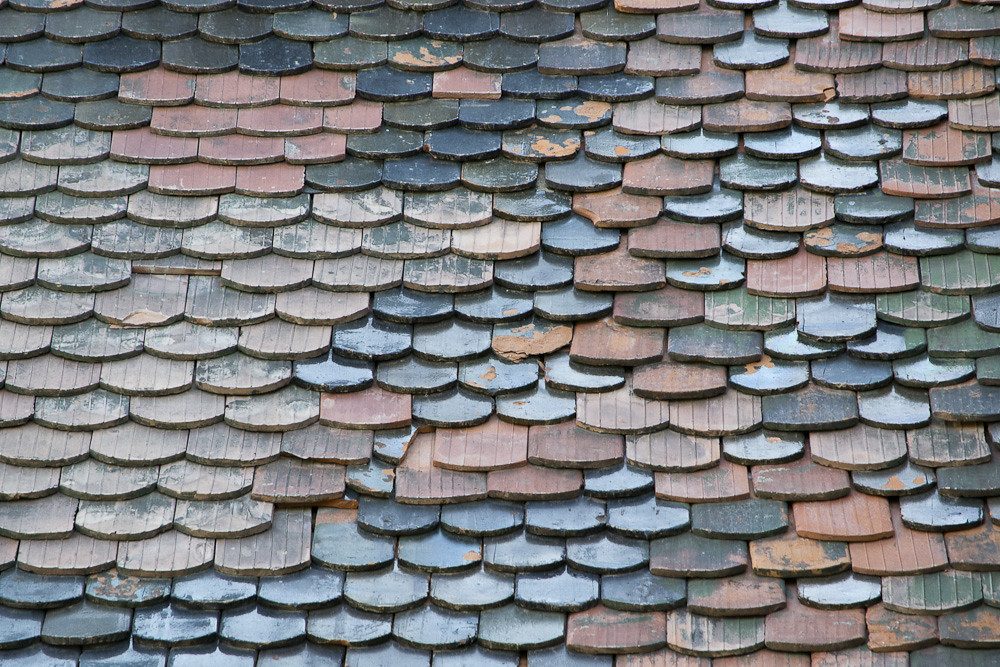 Roofing materials and professional installation detail